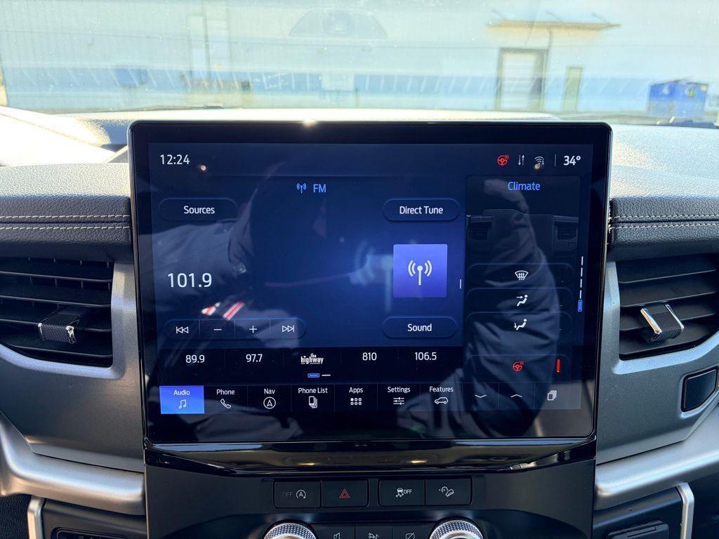 used 2024 Ford Expedition car, priced at $47,988