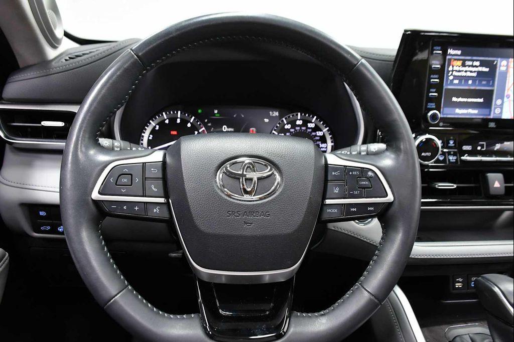 used 2022 Toyota Highlander car, priced at $24,988