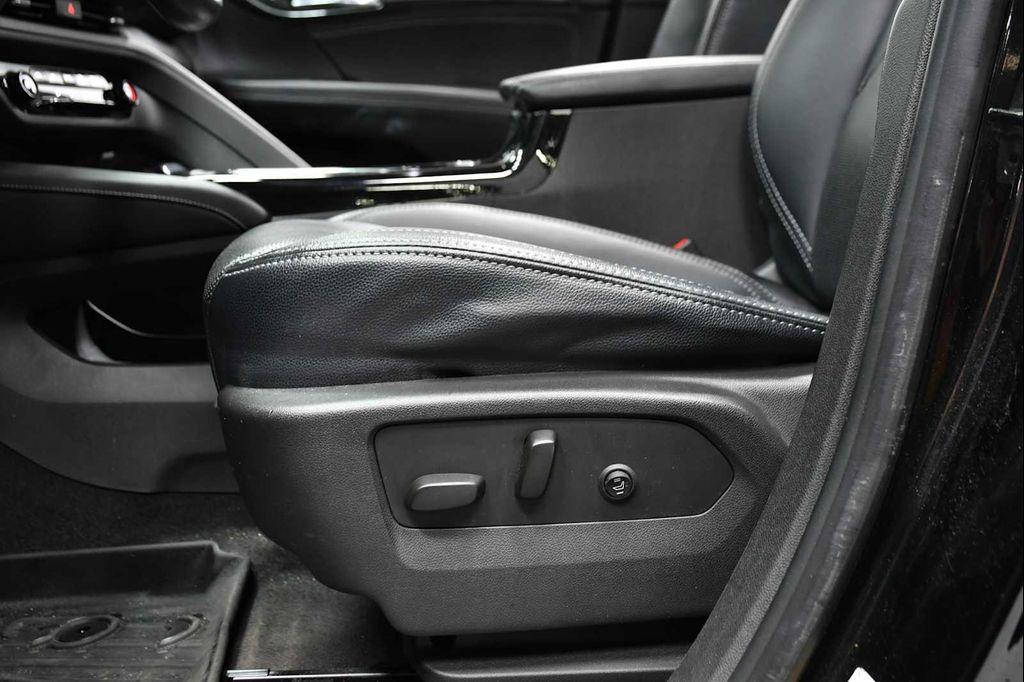 used 2022 Buick Envision car, priced at $23,998