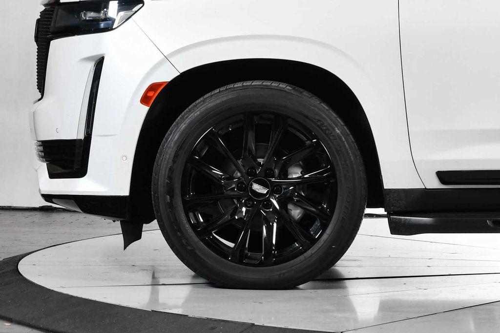 used 2021 Cadillac Escalade ESV car, priced at $57,998