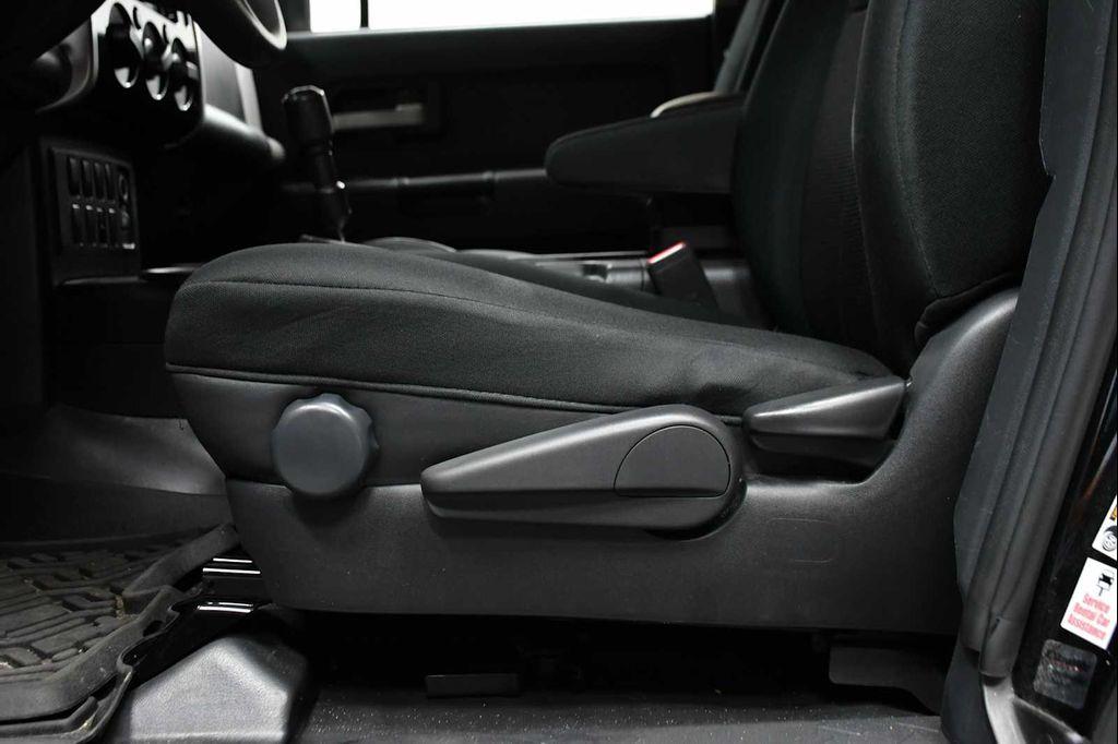 used 2008 Toyota FJ Cruiser car, priced at $11,500