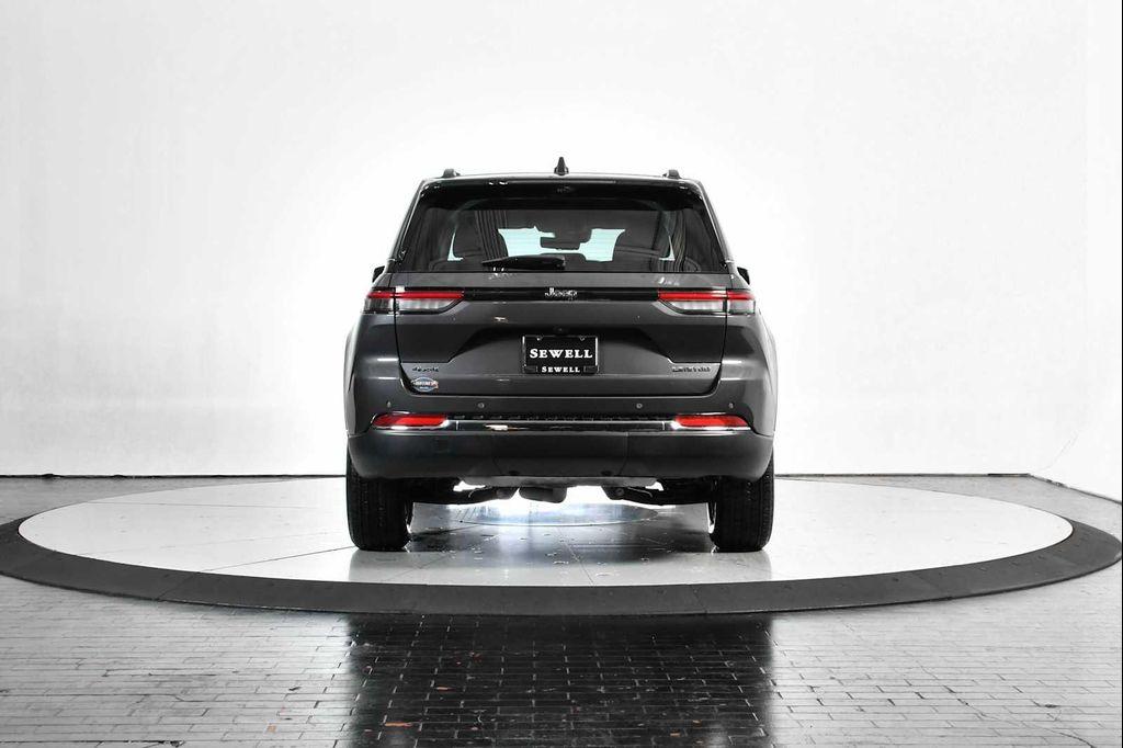 used 2022 Jeep Grand Cherokee car, priced at $25,888