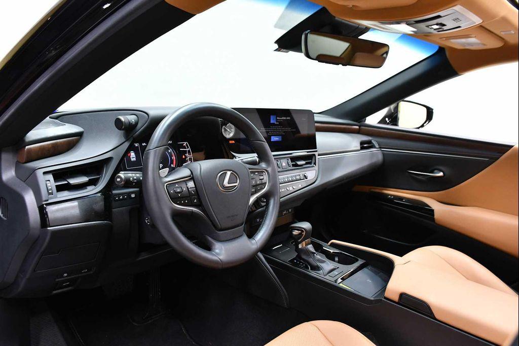 used 2024 Lexus ES 350 car, priced at $44,998