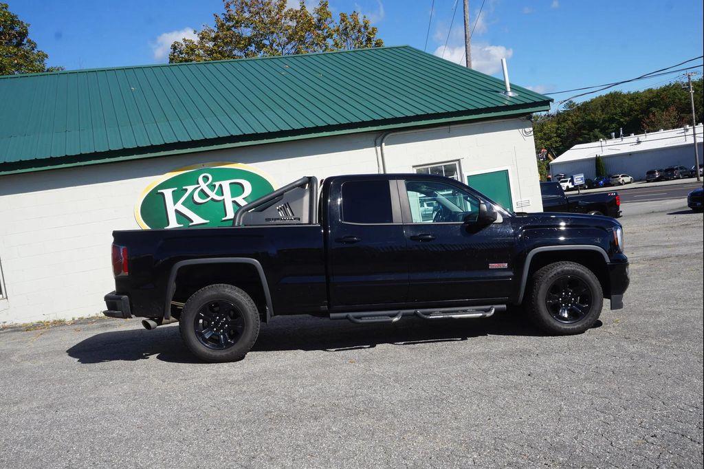 used 2018 GMC Sierra 1500 car, priced at $26,132