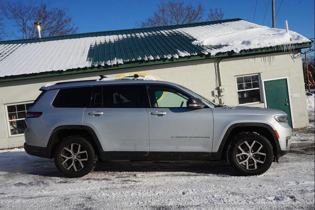 used 2024 Jeep Grand Cherokee L car, priced at $35,935