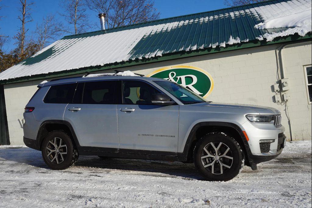used 2024 Jeep Grand Cherokee L car, priced at $35,935