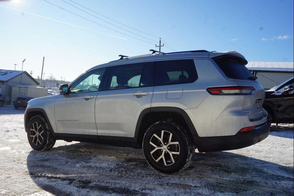 used 2024 Jeep Grand Cherokee L car, priced at $35,935