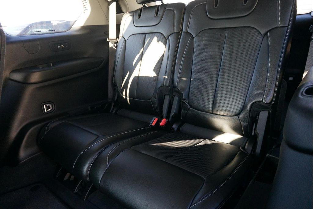 used 2024 Jeep Grand Cherokee L car, priced at $35,935