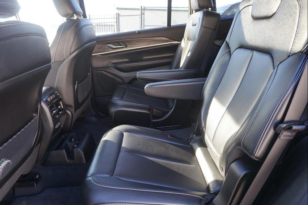 used 2024 Jeep Grand Cherokee L car, priced at $35,935