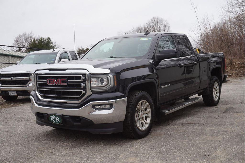 used 2018 GMC Sierra 1500 car, priced at $26,988