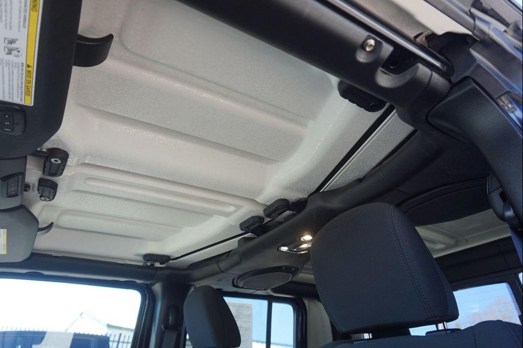 used 2021 Jeep Gladiator car, priced at $28,722
