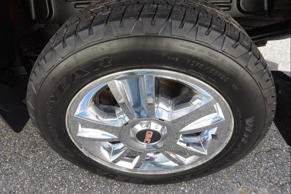 used 2018 GMC Sierra 1500 car, priced at $24,348