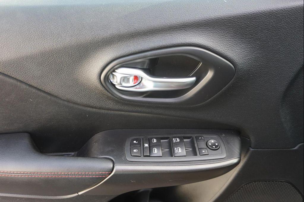 used 2020 Jeep Cherokee car, priced at $21,290