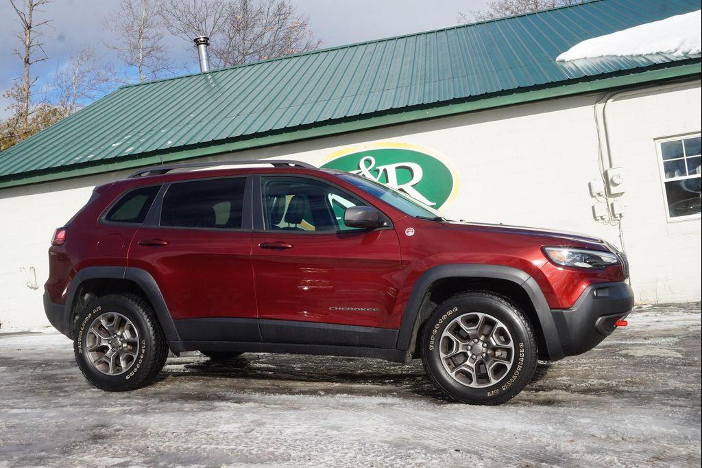 used 2020 Jeep Cherokee car, priced at $21,290