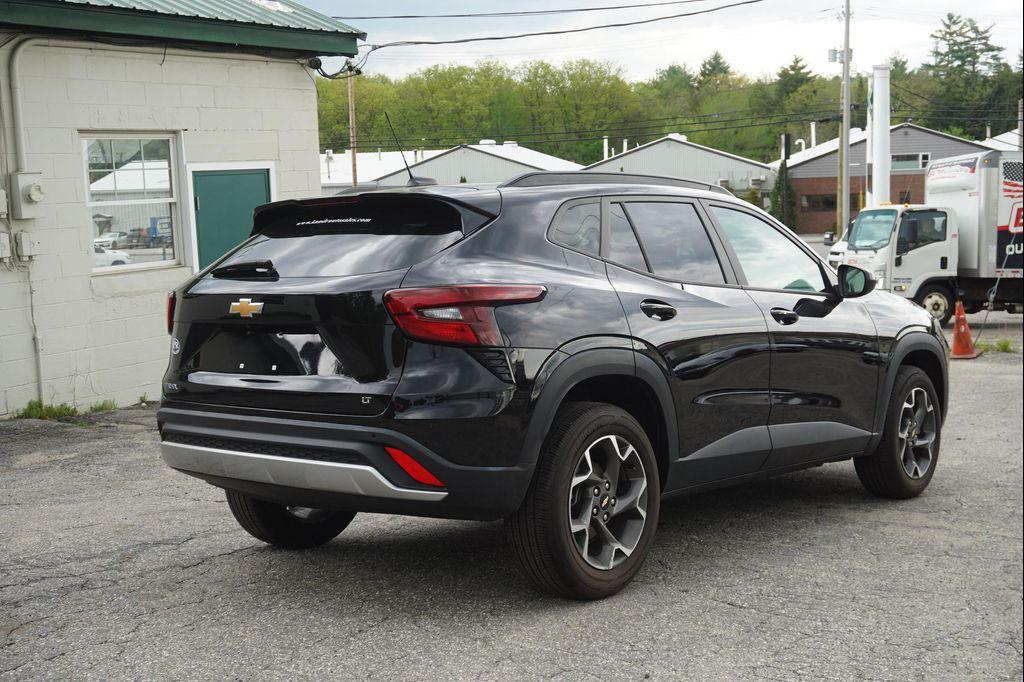 used 2024 Chevrolet Trax car, priced at $21,462