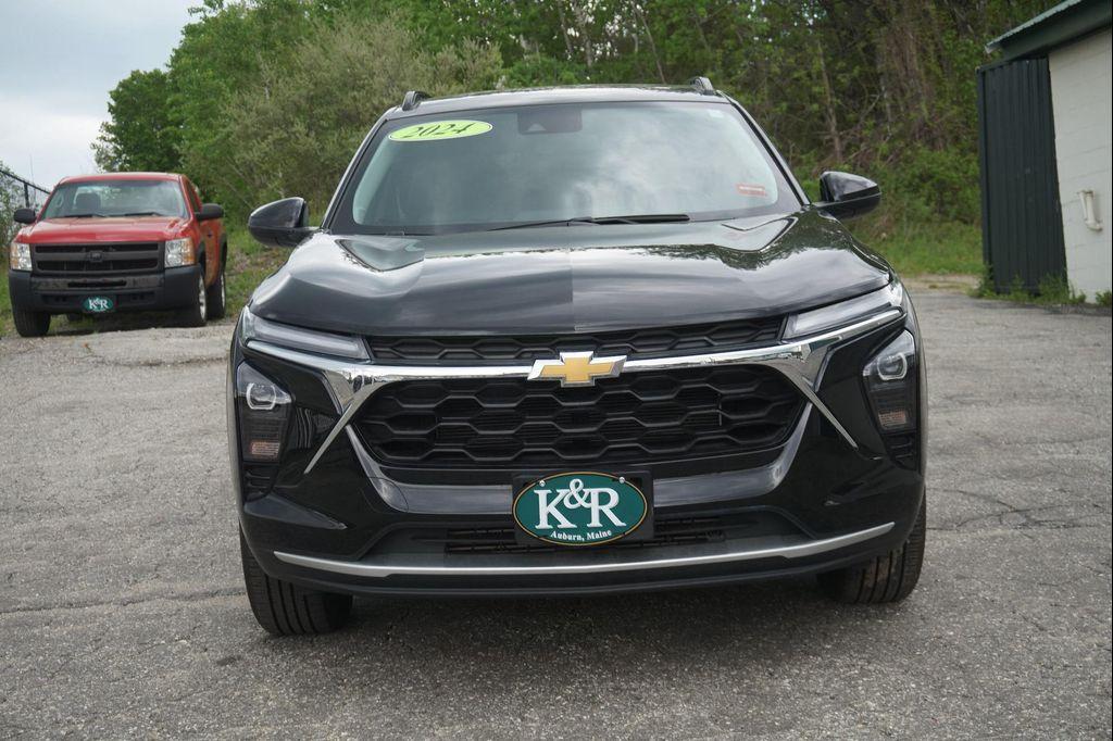 used 2024 Chevrolet Trax car, priced at $21,462