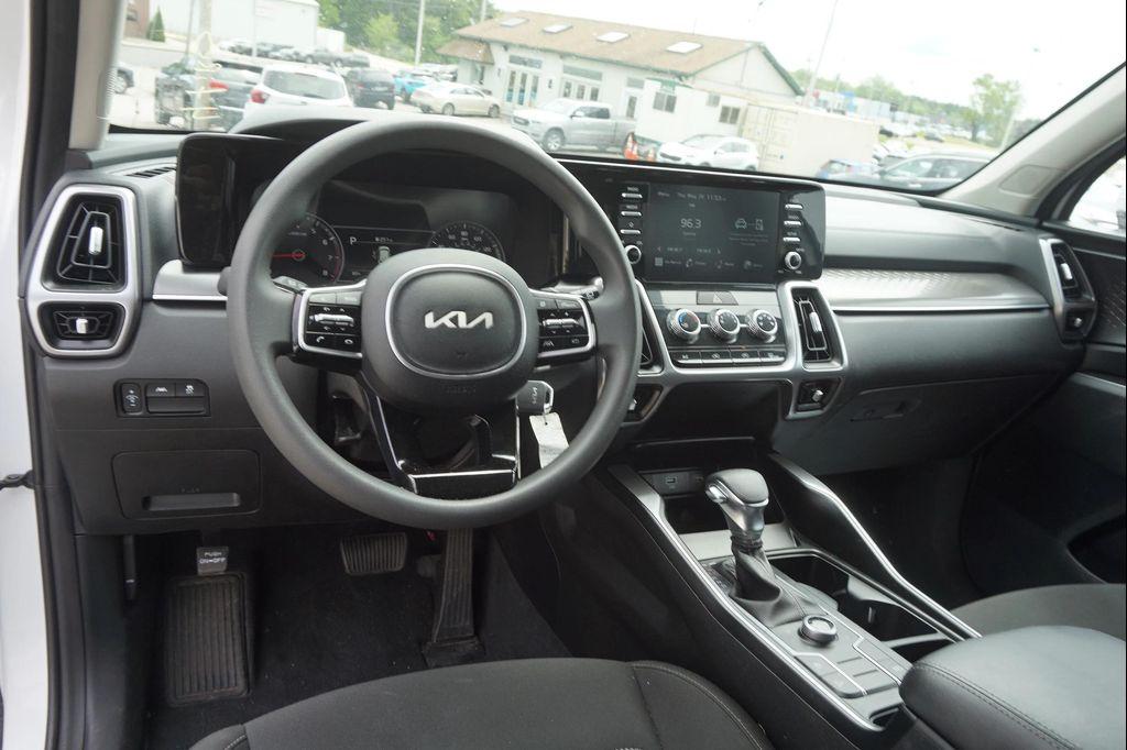 used 2023 Kia Sorento car, priced at $22,799