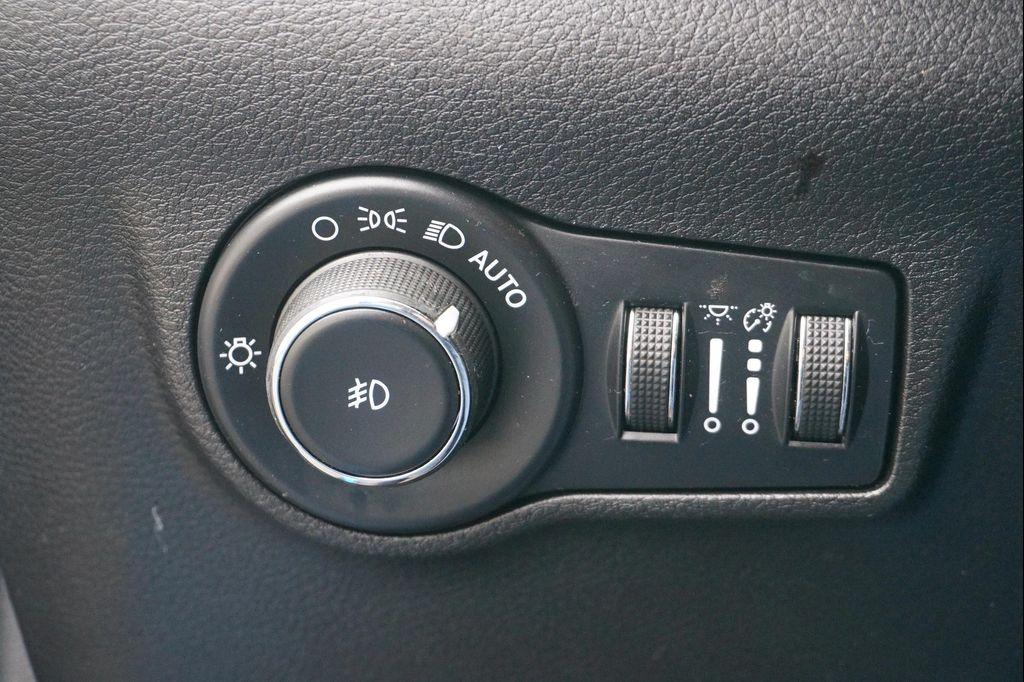 used 2022 Jeep Compass car, priced at $20,918