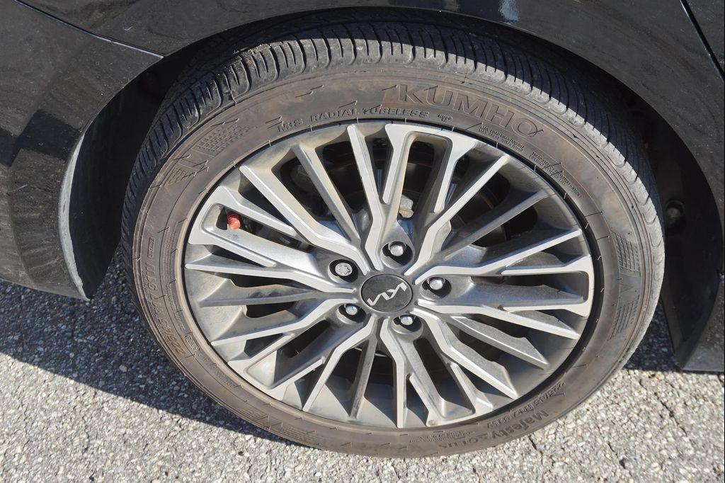 used 2024 Kia Forte car, priced at $21,307