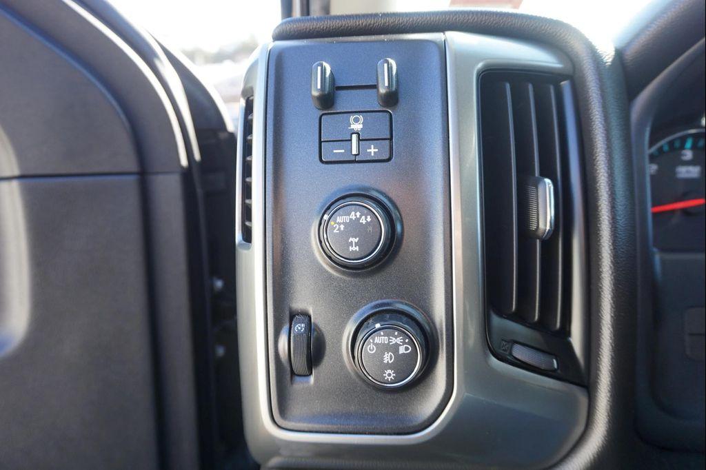 used 2018 Chevrolet Silverado 1500 car, priced at $25,418