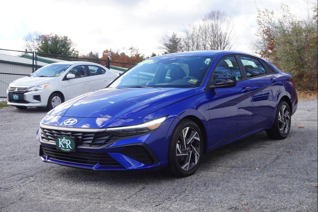 used 2025 Hyundai Elantra car, priced at $21,325