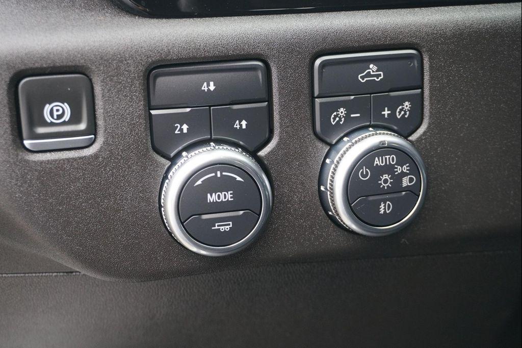 used 2025 GMC Sierra 2500 car, priced at $52,874