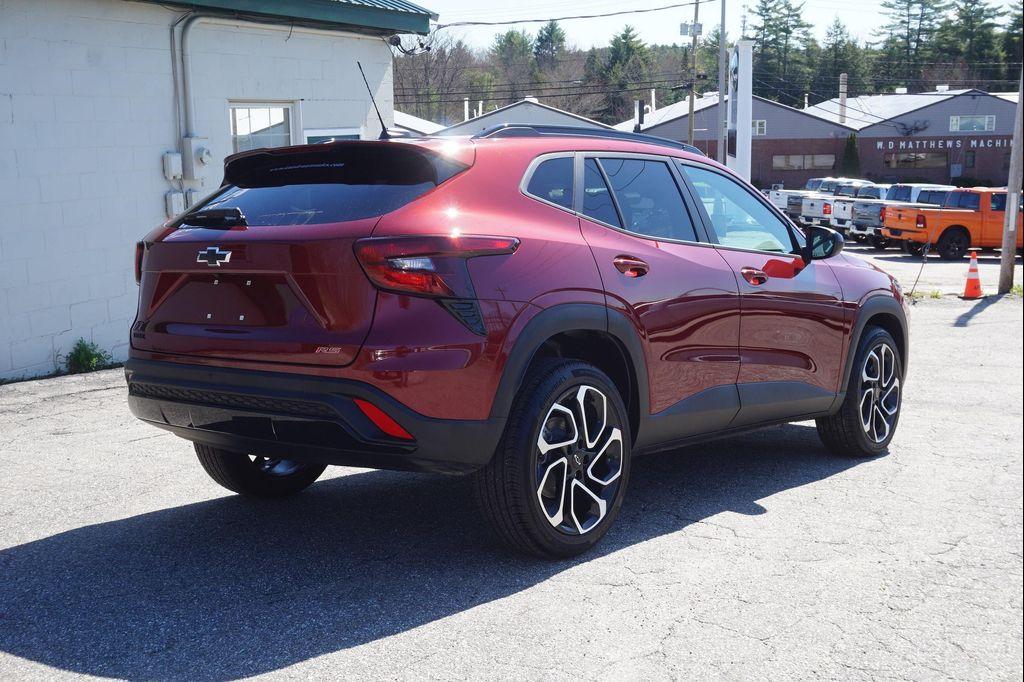 used 2025 Chevrolet Trax car, priced at $25,944