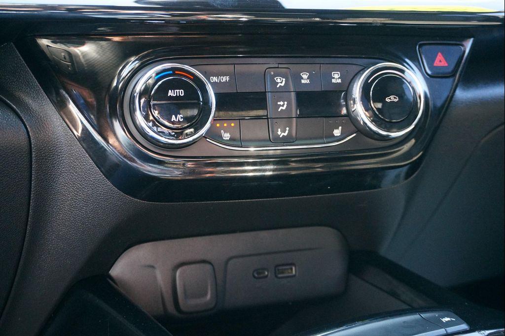 used 2025 Chevrolet Trax car, priced at $25,944