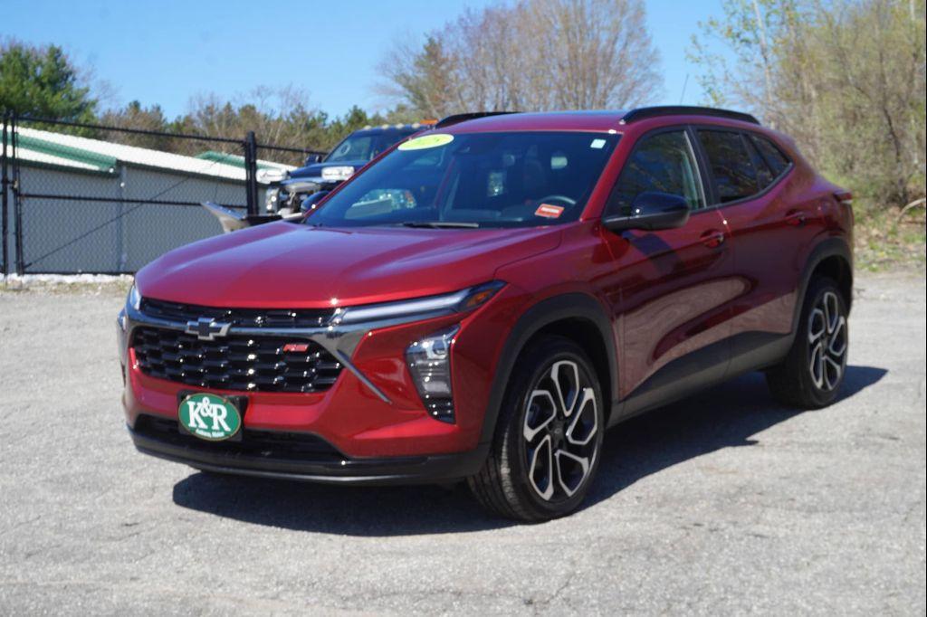 used 2025 Chevrolet Trax car, priced at $25,944