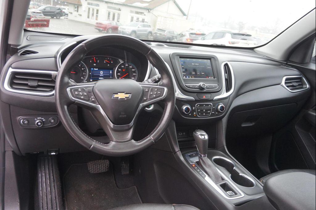 used 2021 Chevrolet Equinox car, priced at $21,674