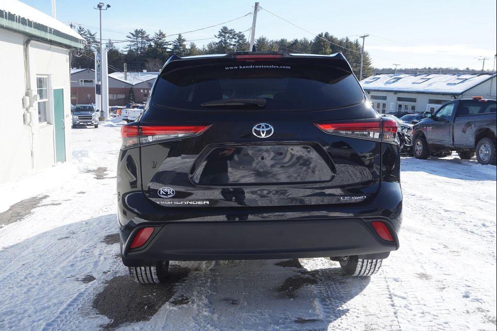 used 2021 Toyota Highlander car, priced at $28,290