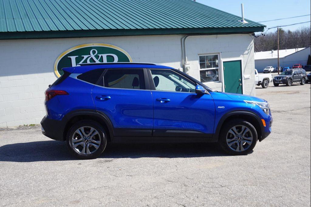 used 2023 Kia Seltos car, priced at $21,400