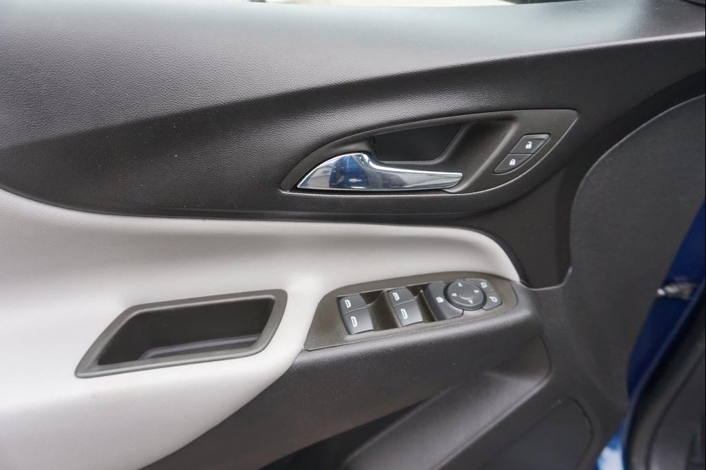 used 2023 Chevrolet Equinox car, priced at $21,654