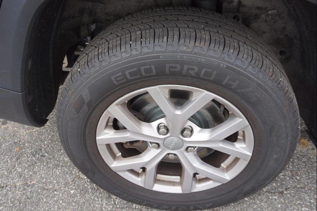 used 2021 Jeep Grand Cherokee L car, priced at $28,399