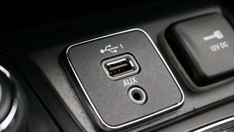 used 2023 Jeep Cherokee car, priced at $15,777