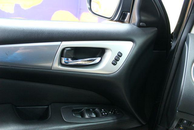 used 2020 Nissan Pathfinder car, priced at $16,900