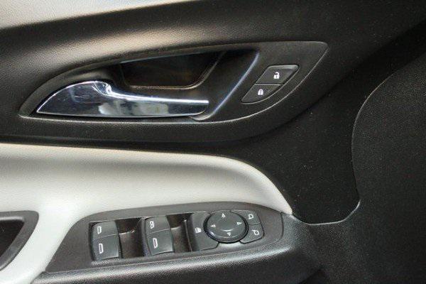 used 2020 Chevrolet Equinox car, priced at $13,900