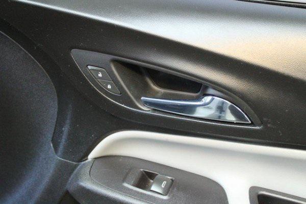 used 2020 Chevrolet Equinox car, priced at $13,900