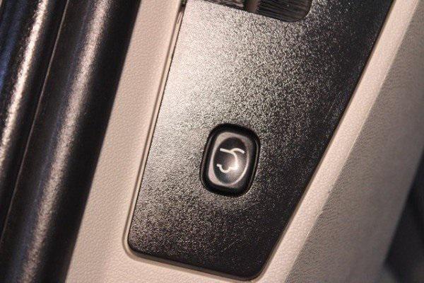 used 2016 Chrysler Town & Country car, priced at $11,400