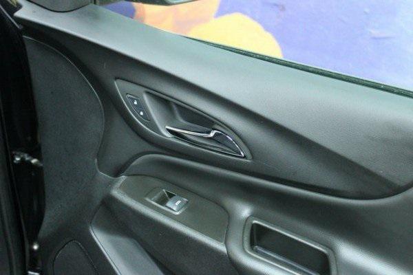 used 2024 Chevrolet Equinox car, priced at $21,900