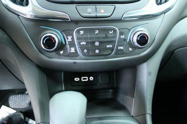 used 2024 Chevrolet Equinox car, priced at $21,900