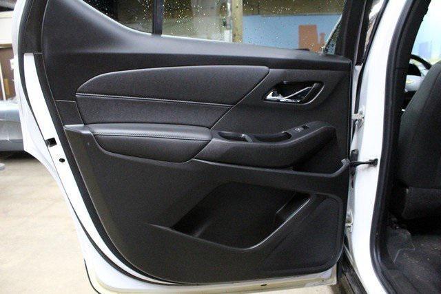 used 2022 Chevrolet Traverse car, priced at $26,900