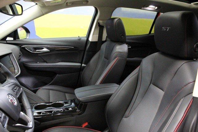 used 2023 Buick Envision car, priced at $28,900