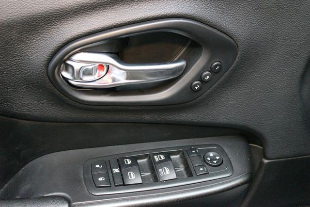 used 2019 Jeep Cherokee car, priced at $21,900