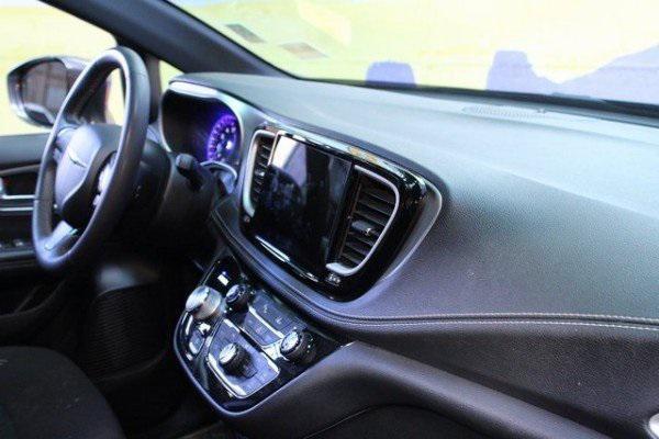 used 2022 Chrysler Pacifica car, priced at $19,900