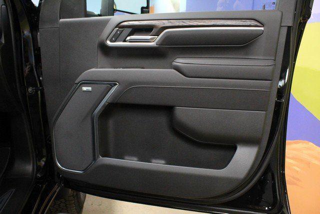 new 2025 GMC Sierra 2500 car, priced at $75,695