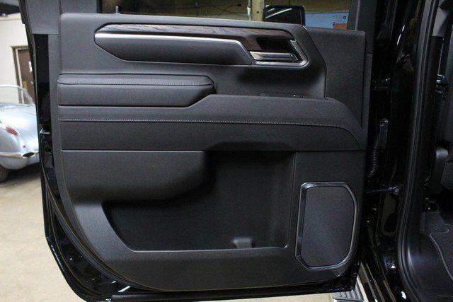 new 2025 GMC Sierra 2500 car, priced at $75,695