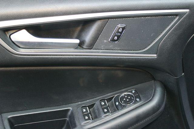 used 2024 Ford Edge car, priced at $22,900