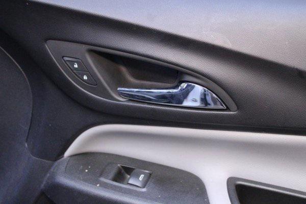 used 2022 Chevrolet Equinox car, priced at $16,900