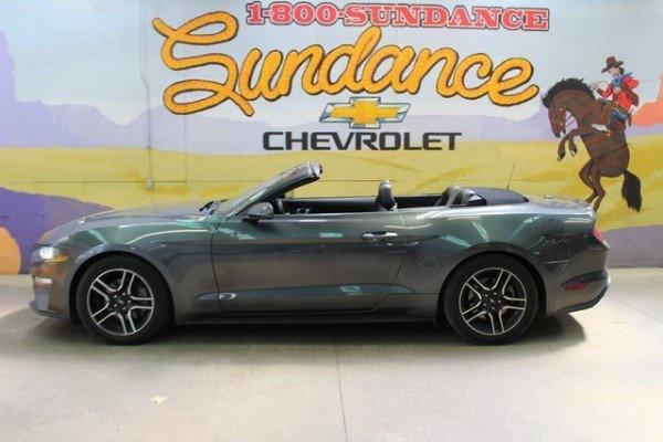 2020 Magnetic Ford Mustang